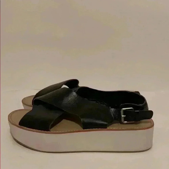 Dolce Vita Leather Sandals - Picture 3 of 6